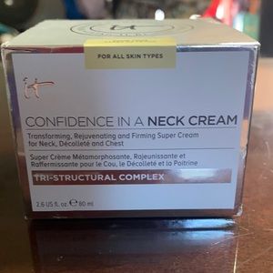 It Confidence In A Neck Cream 2.6 oz